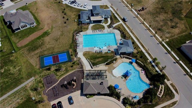 17412 Richards Street, Overland Park, KS 66221