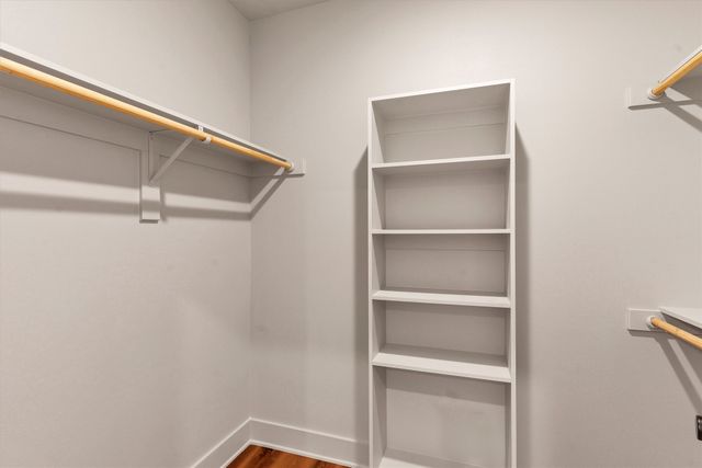 807 Branding Iron Trail, Granbury, TX 76049