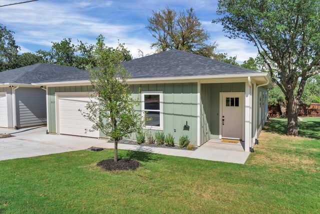 807 Branding Iron Trail, Granbury, TX 76049