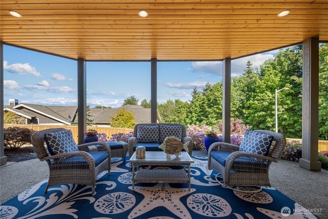 1040 Cassius Court, Camano Island, WA 98282