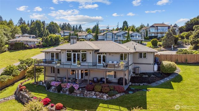 1040 Cassius Court, Camano Island, WA 98282