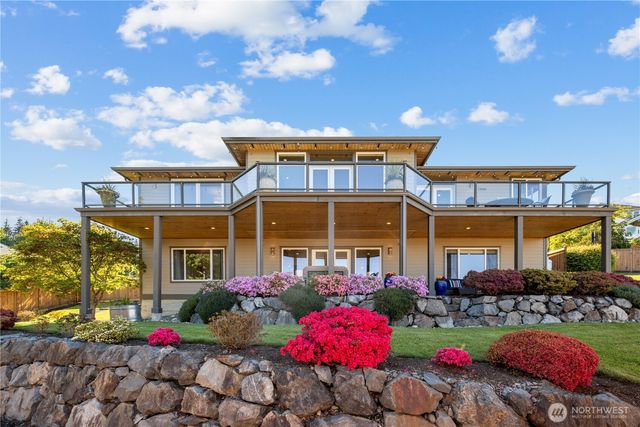1040 Cassius Court, Camano Island, WA 98282