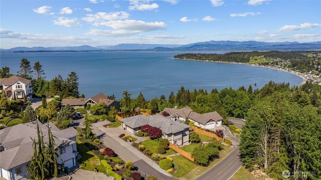 1040 Cassius Court, Camano Island, WA 98282