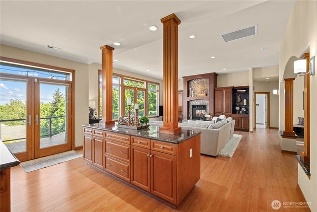 1040 Cassius Court, Camano Island, WA 98282