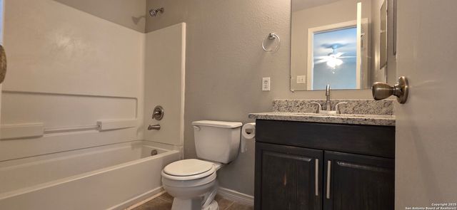 7810 Kingsbury Wood Unit 2, San Antonio, TX 78240