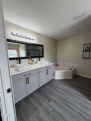 108 Double D Drive, Rogersville, TN 37857