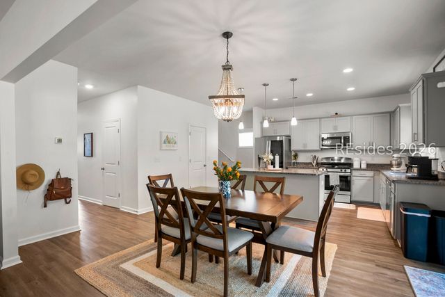 25 Chinquapin St, Beaufort, SC 29906