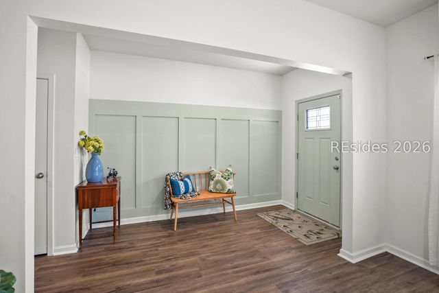 25 Chinquapin St, Beaufort, SC 29906