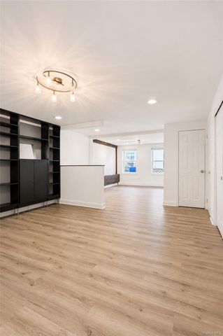 21-31 25th Road, Astoria, NY 11102