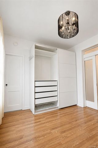 21-31 25th Road, Astoria, NY 11102