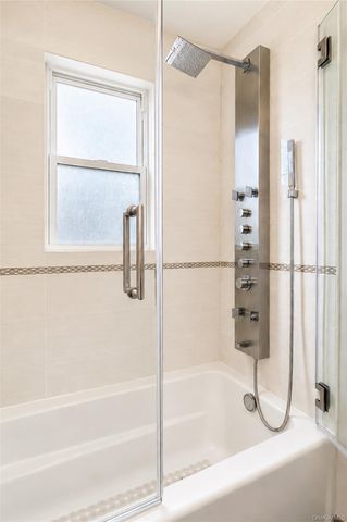 21-31 25th Road, Astoria, NY 11102