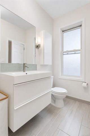 21-31 25th Road, Astoria, NY 11102