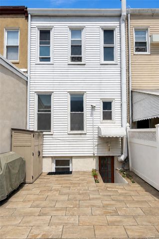 21-31 25th Road, Astoria, NY 11102
