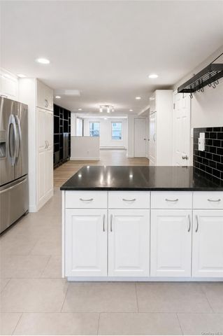 21-31 25th Road, Astoria, NY 11102