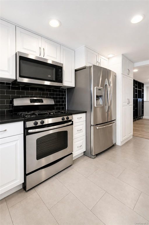 21-31 25th Road, Astoria, NY 11102 — photo 4