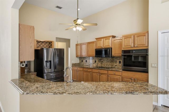 926 E TRIPLE CROWN LOOP, Hernando, FL 34442