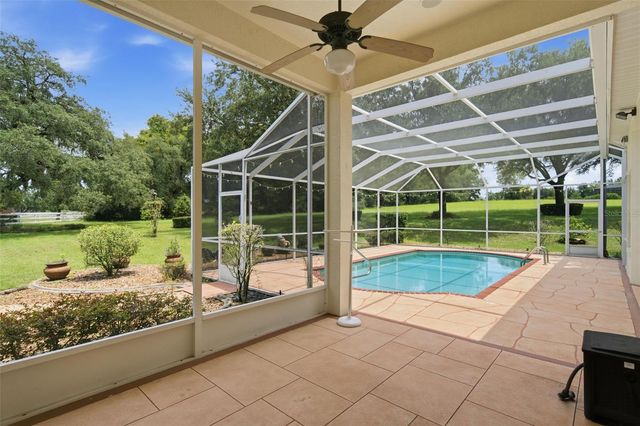 926 E TRIPLE CROWN LOOP, Hernando, FL 34442