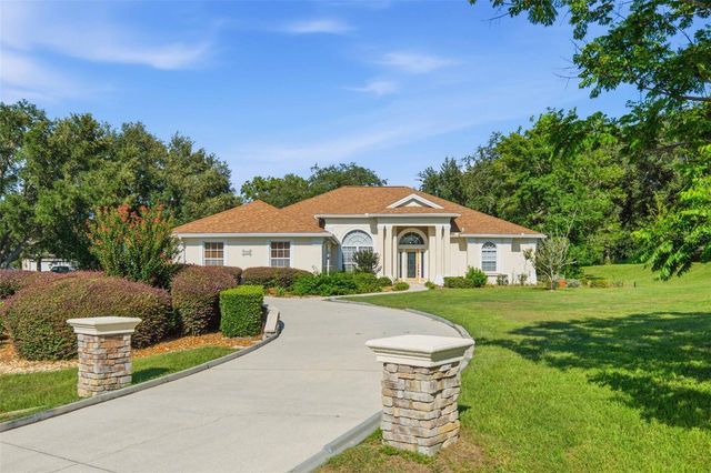 926 E TRIPLE CROWN LOOP, Hernando, FL 34442