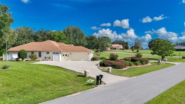 926 E TRIPLE CROWN LOOP, Hernando, FL 34442