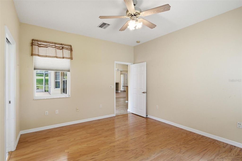 Image 11 of property listing at 926 E TRIPLE CROWN LOOP, Hernando, FL 34442