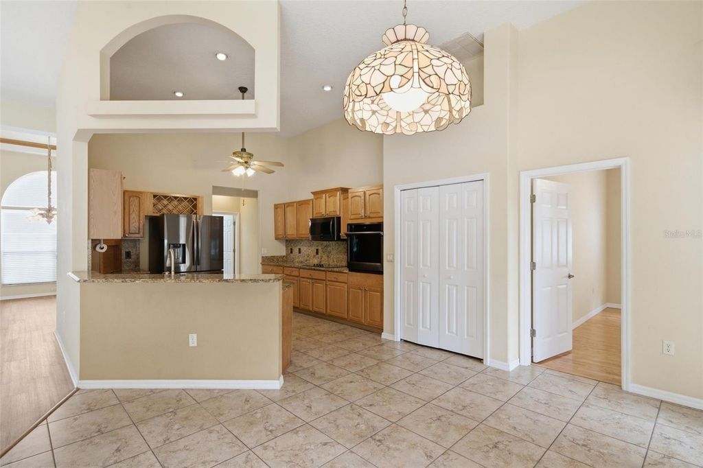 Image 19 of property listing at 926 E TRIPLE CROWN LOOP, Hernando, FL 34442