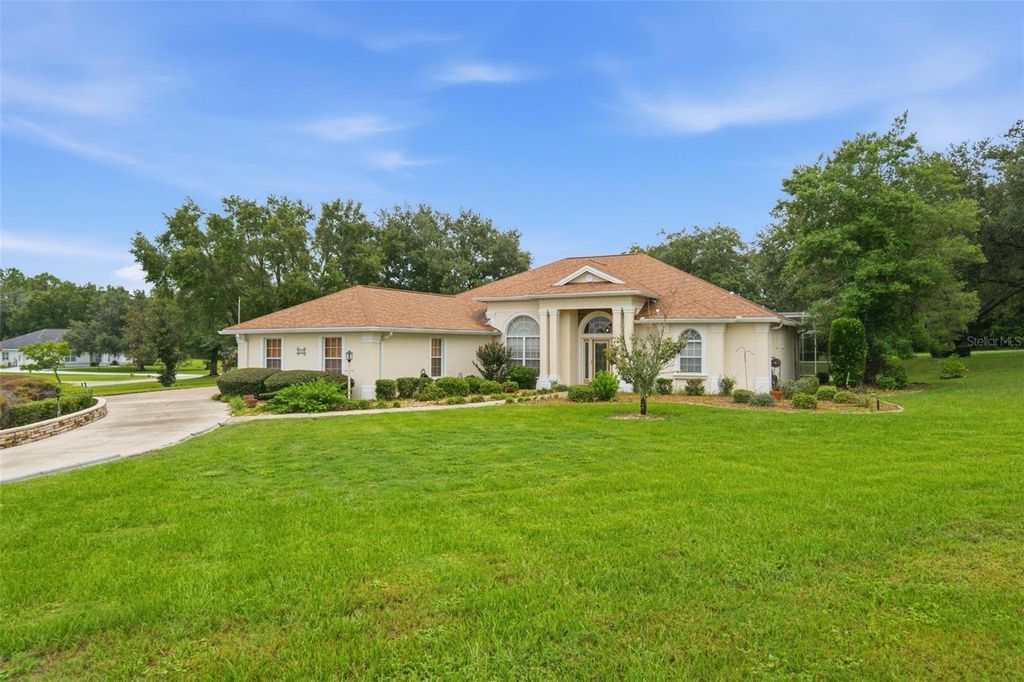 Image 42 of property listing at 926 E TRIPLE CROWN LOOP, Hernando, FL 34442