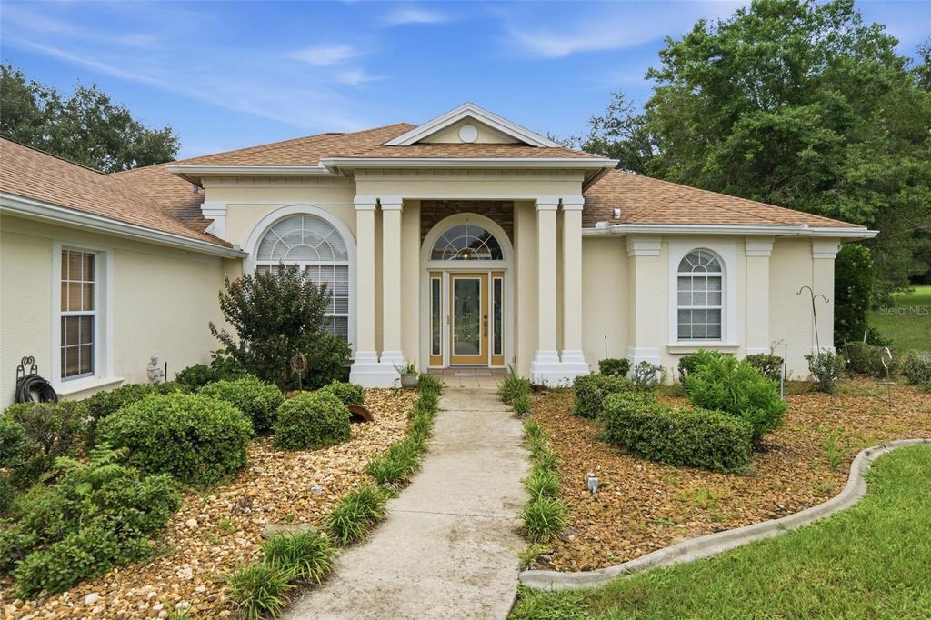 Image 43 of property listing at 926 E TRIPLE CROWN LOOP, Hernando, FL 34442