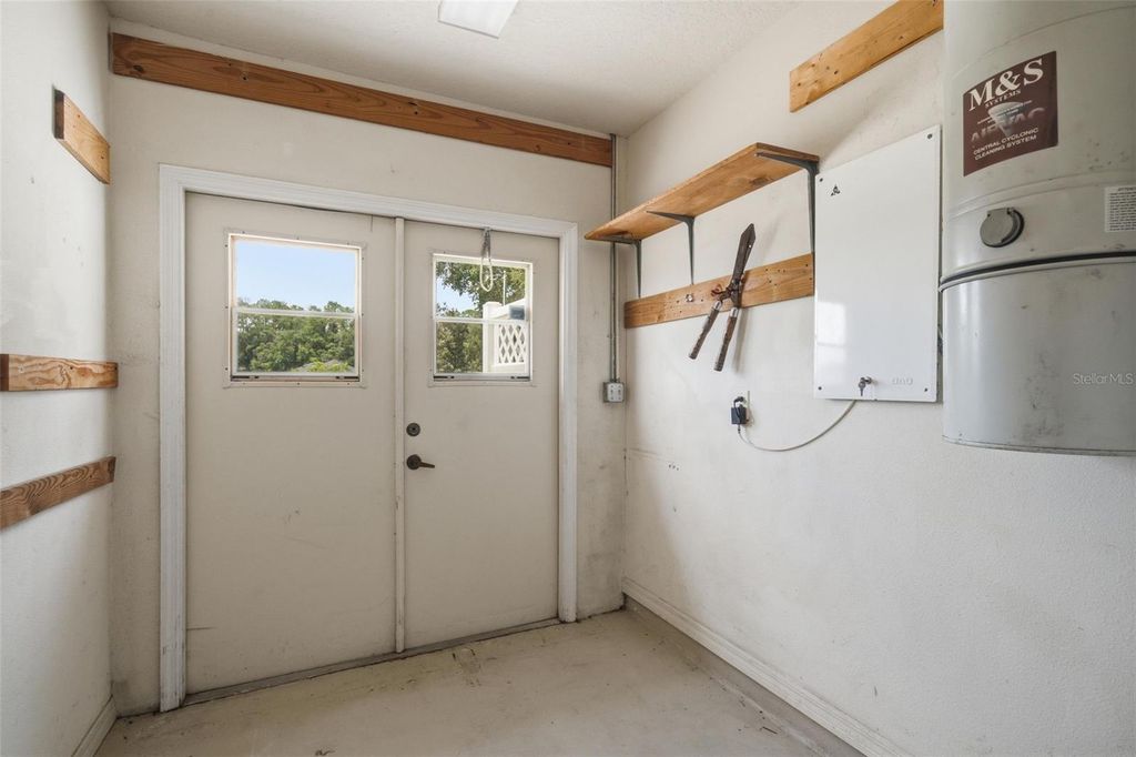 Image 63 of property listing at 926 E TRIPLE CROWN LOOP, Hernando, FL 34442