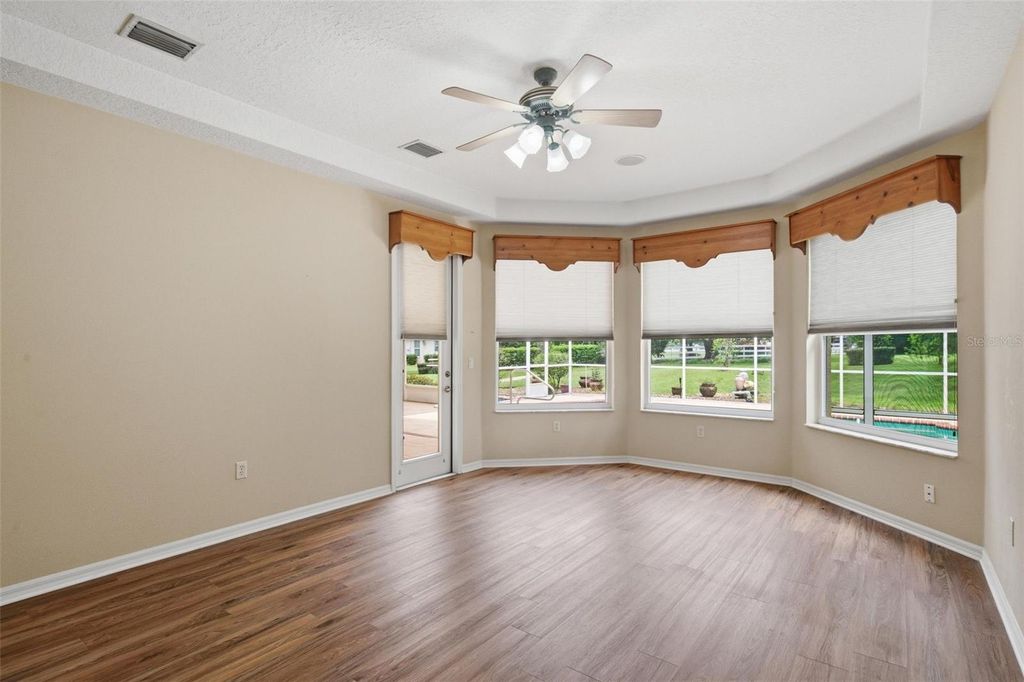 Image 9 of property listing at 926 E TRIPLE CROWN LOOP, Hernando, FL 34442