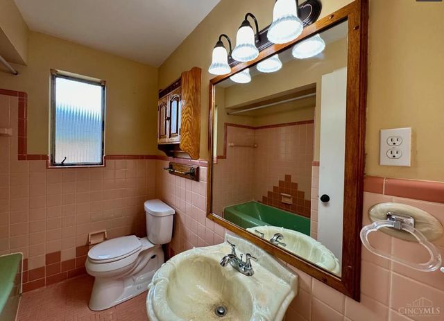 8261 Cheviot Road, Colerain Twp, OH 45247