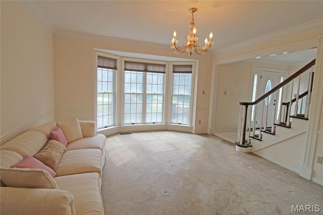 100 Worthington Oaks Drive, Creve Coeur, MO 63141