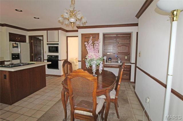 100 Worthington Oaks Drive, Creve Coeur, MO 63141