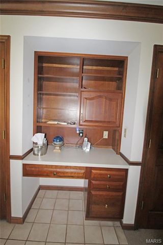 100 Worthington Oaks Drive, Creve Coeur, MO 63141