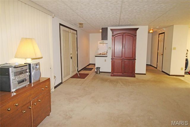 100 Worthington Oaks Drive, Creve Coeur, MO 63141