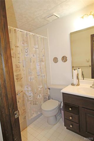 100 Worthington Oaks Drive, Creve Coeur, MO 63141