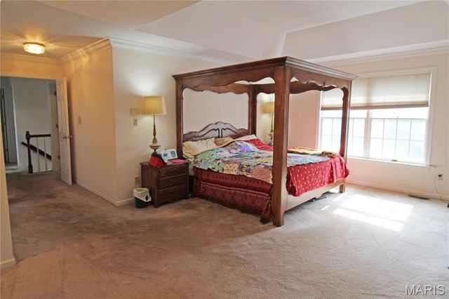 100 Worthington Oaks Drive, Creve Coeur, MO 63141
