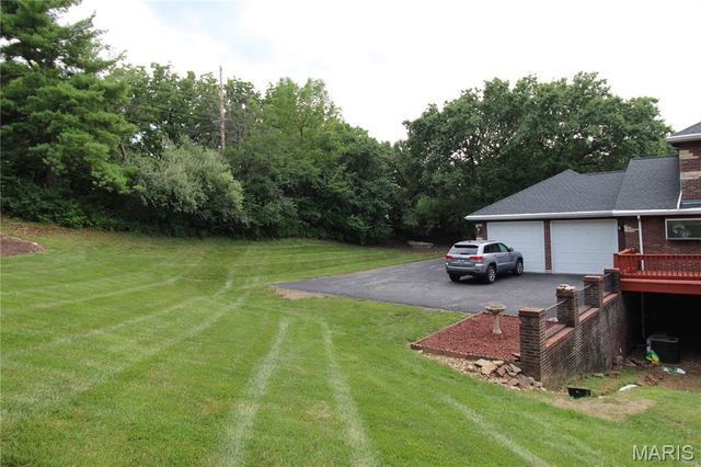 100 Worthington Oaks Drive, Creve Coeur, MO 63141