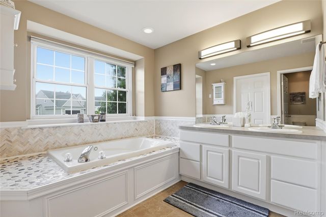 2067 Ashford Drive, Davison Township, MI 48423