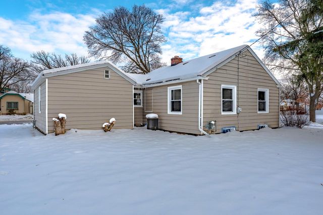 5106 W Stark STREET, Milwaukee, WI 53218