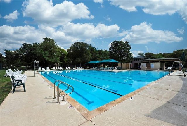4404 Travis Country CIR G4, Austin, TX 78735