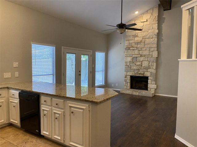 4404 Travis Country CIR G4, Austin, TX 78735