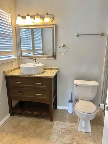 4404 Travis Country CIR G4, Austin, TX 78735