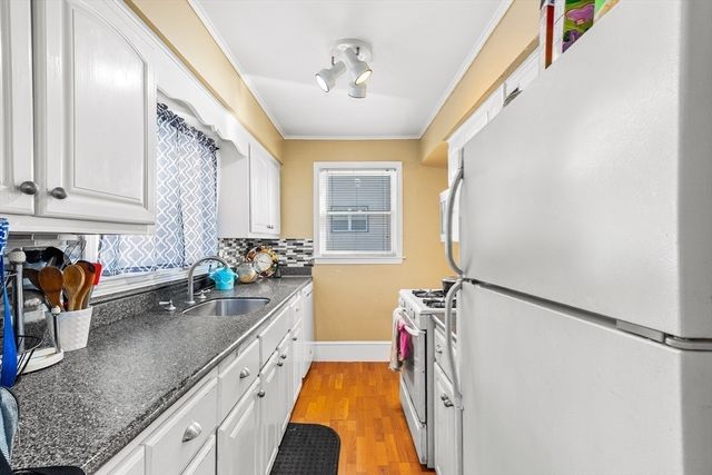 232 Mt Pleasant, Fall River, MA 02720