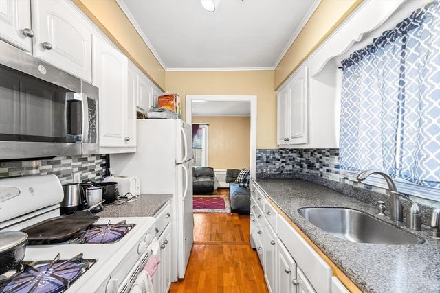 232 Mt Pleasant, Fall River, MA 02720