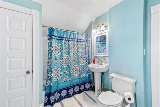 232 Mt Pleasant, Fall River, MA 02720