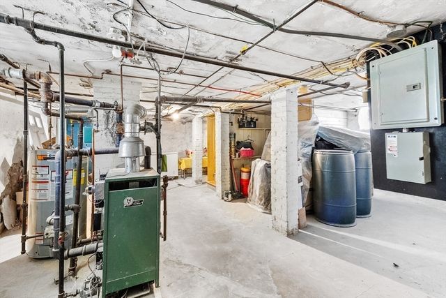 232 Mt Pleasant, Fall River, MA 02720