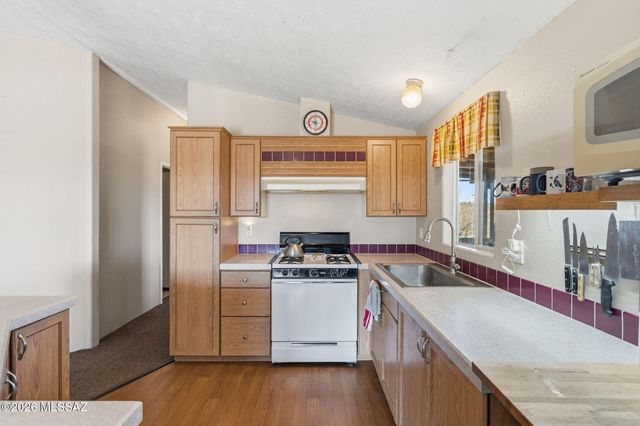 33588 Ez Duz It Lane, Oracle, AZ 85623