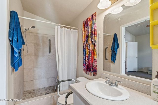 33588 Ez Duz It Lane, Oracle, AZ 85623