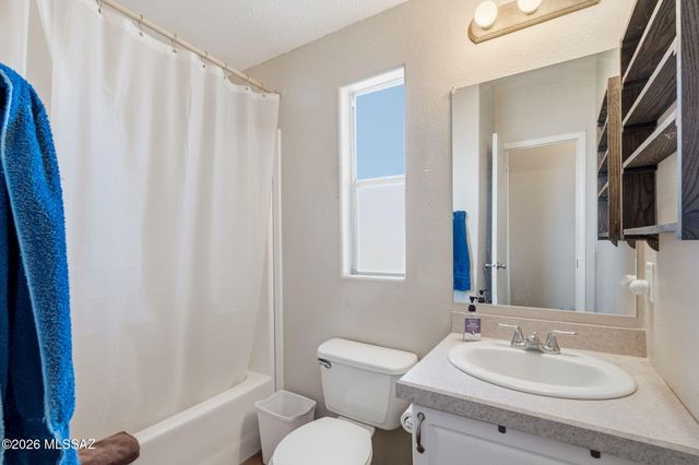 33588 Ez Duz It Lane, Oracle, AZ 85623