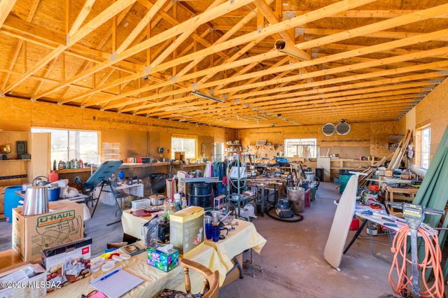 33588 Ez Duz It Lane, Oracle, AZ 85623